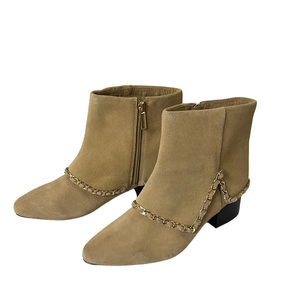 Karl Largerfeld Beige Boots with Gold Chain Size 6.5